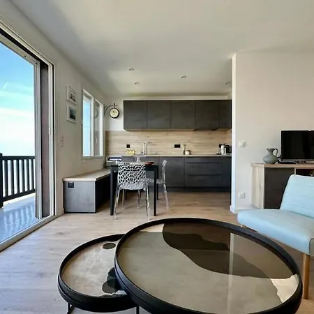 Apartment Les Forges-f2 Front De Mer-4 Pers, Wifi & Parking Blonville-sur-Mer